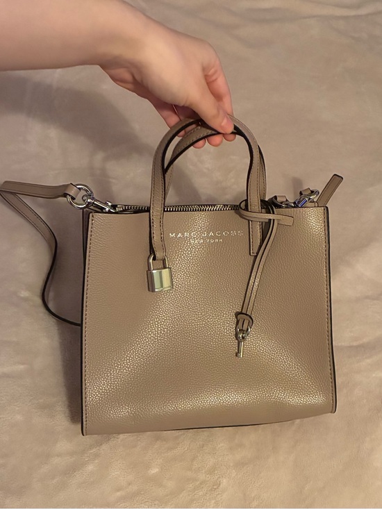 Marc Jacobs Handbags - Small Taupe Marc Jacobs Purse